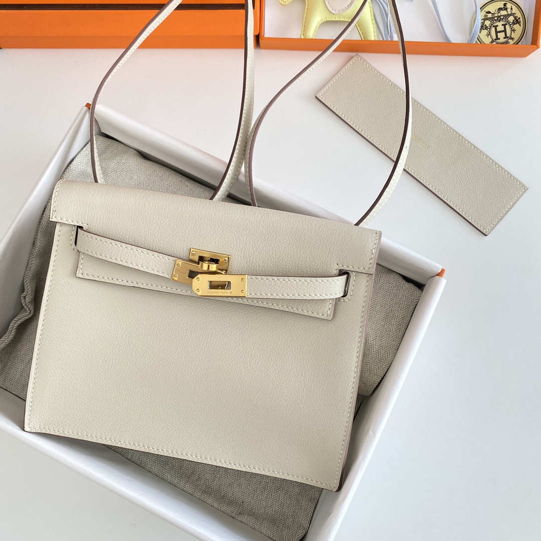 Hermes Kelly Danse Evercolor Bag In Cream White Color